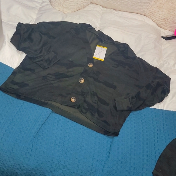 Social standard blouse - Picture 1 of 1